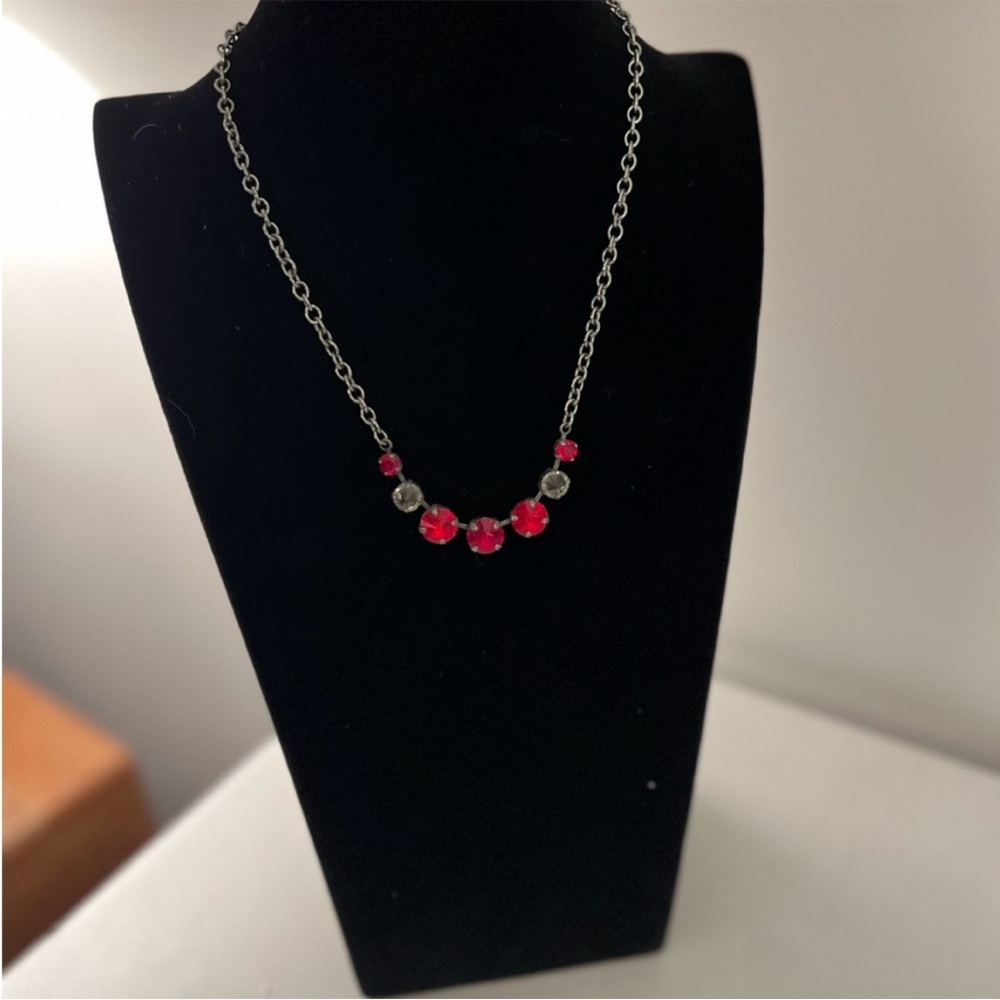 Sabika Red and Grey Choker